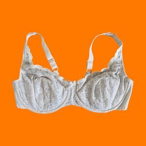 90's vintage cream lace floral bra 40C olga
